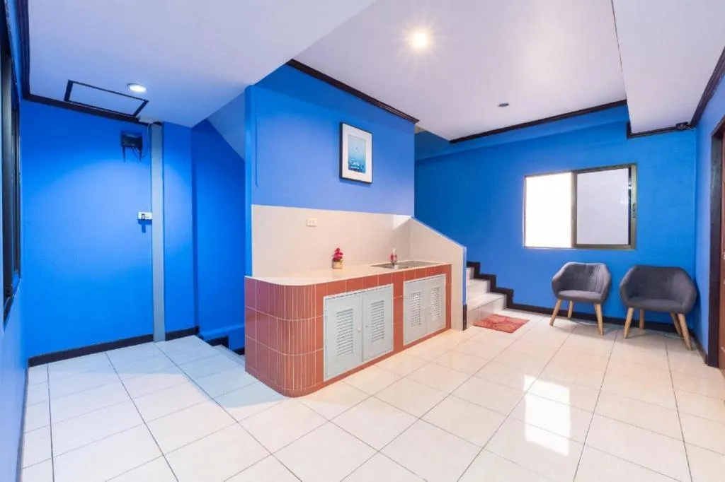 OYO 75327 Diyana Residence