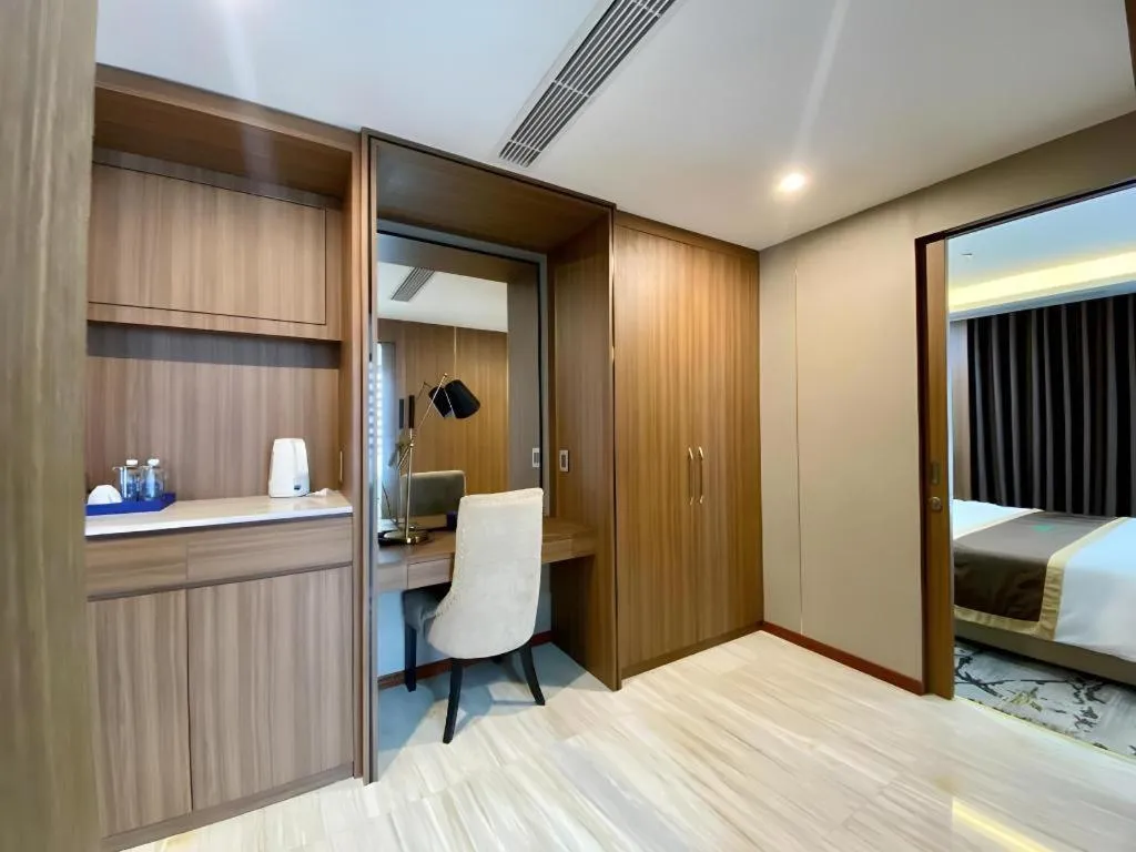 Bed in Khach san Toan Thang Stone