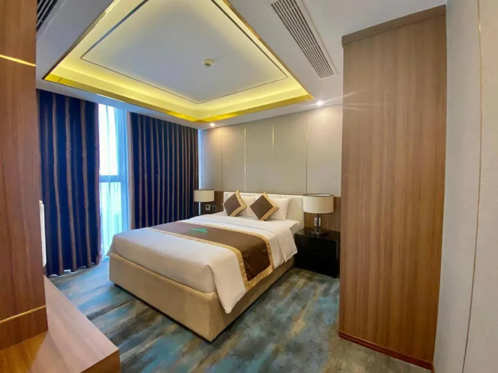 Bed in Khach san Toan Thang Stone