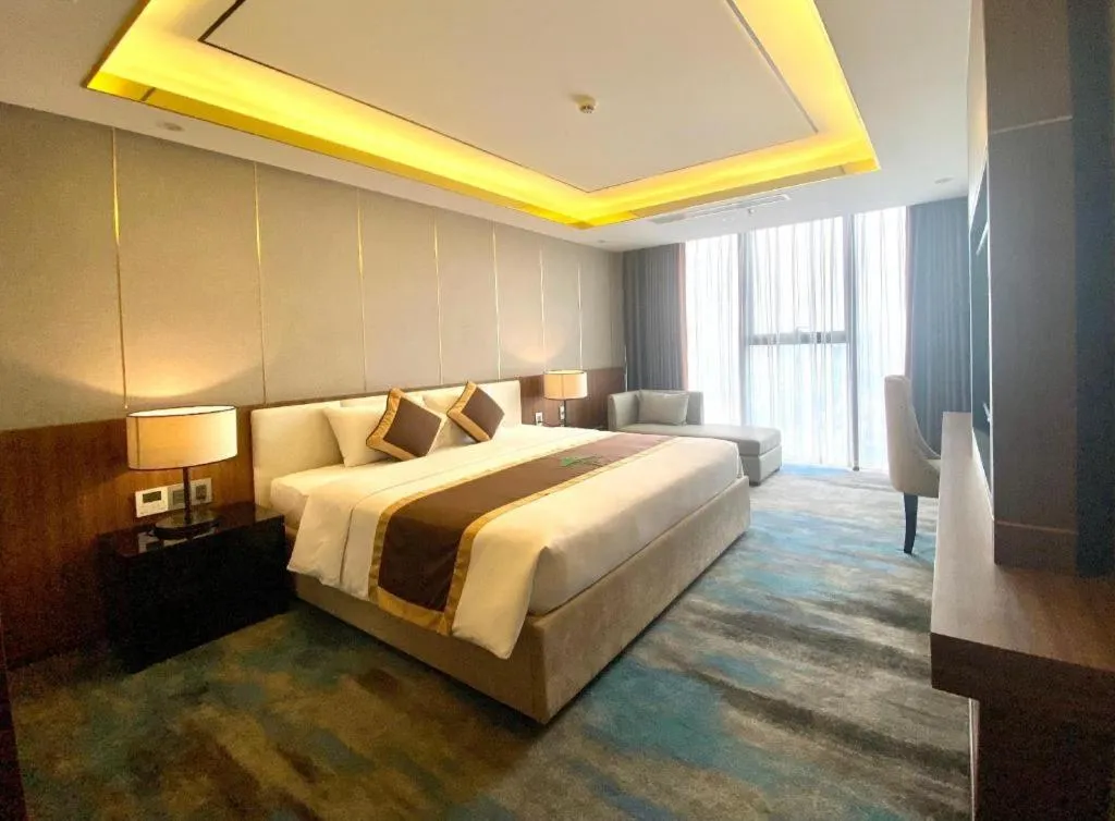 Bed in Khach san Toan Thang Stone