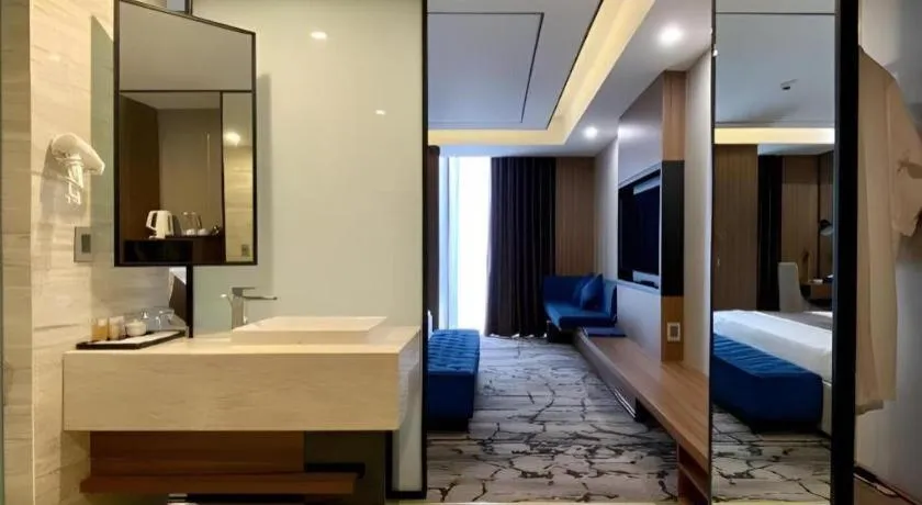 Bed in Khach san Toan Thang Stone