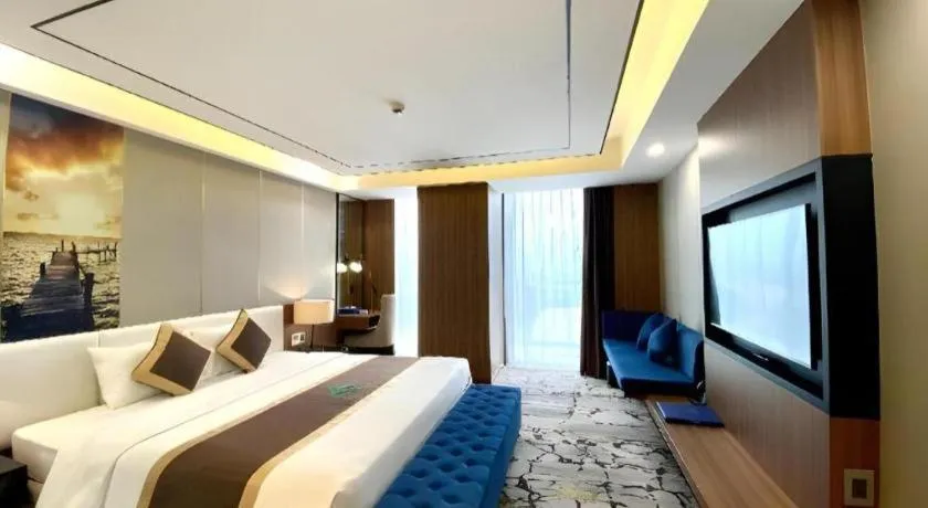 Bed in Khach san Toan Thang Stone