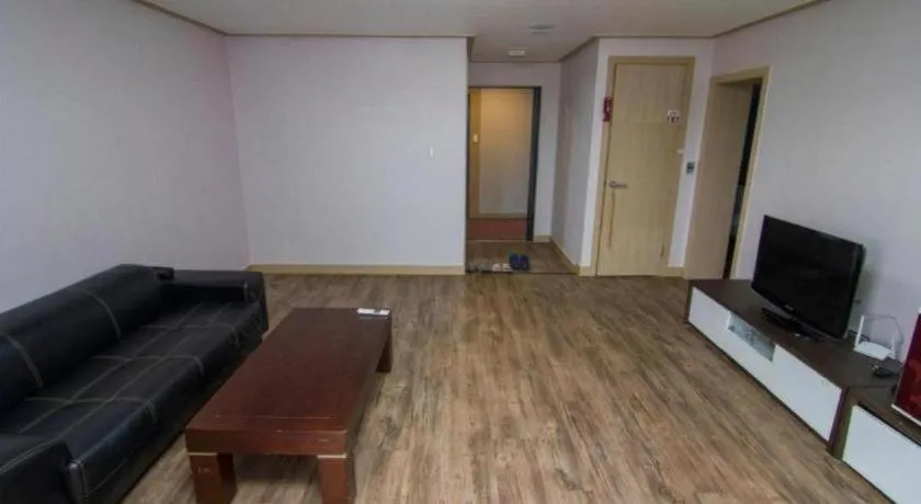 Hyundai Elliot Hotel and Resort