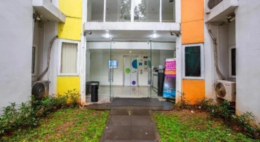 OYO 3247 Afira Rooms Aeropolis