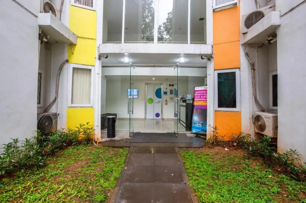 OYO 3247 Afira Rooms Aeropolis