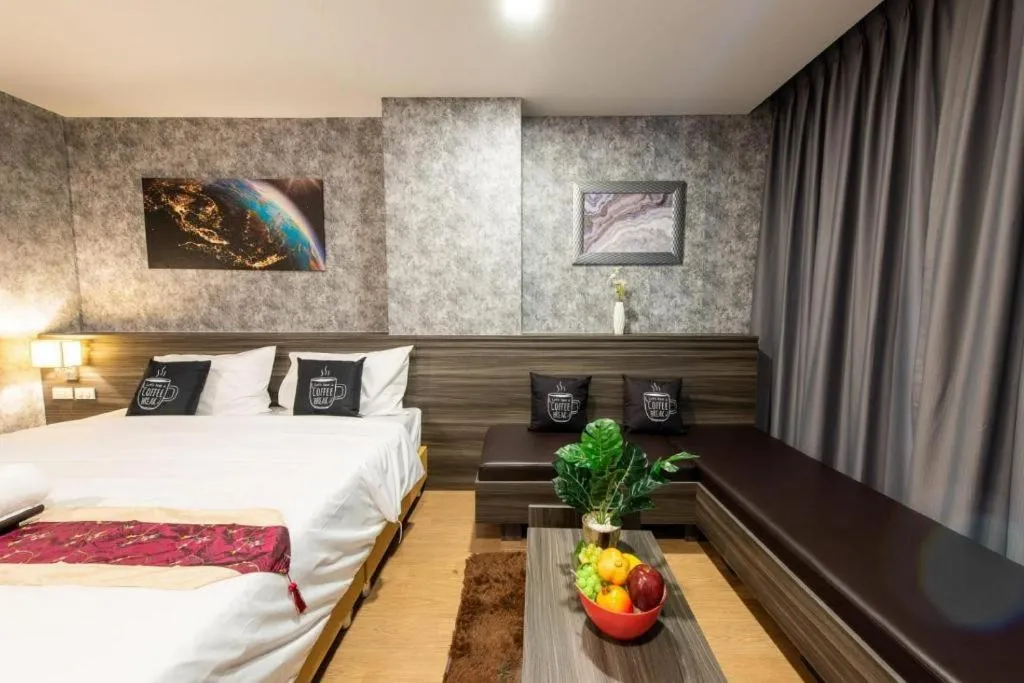 Bed in Metro Hotel Ratchada 36