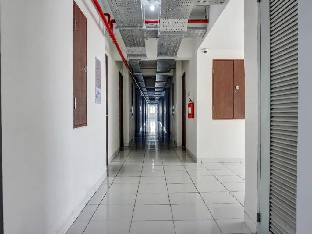 OYO 91045 Tower Mahakam By Toha Room