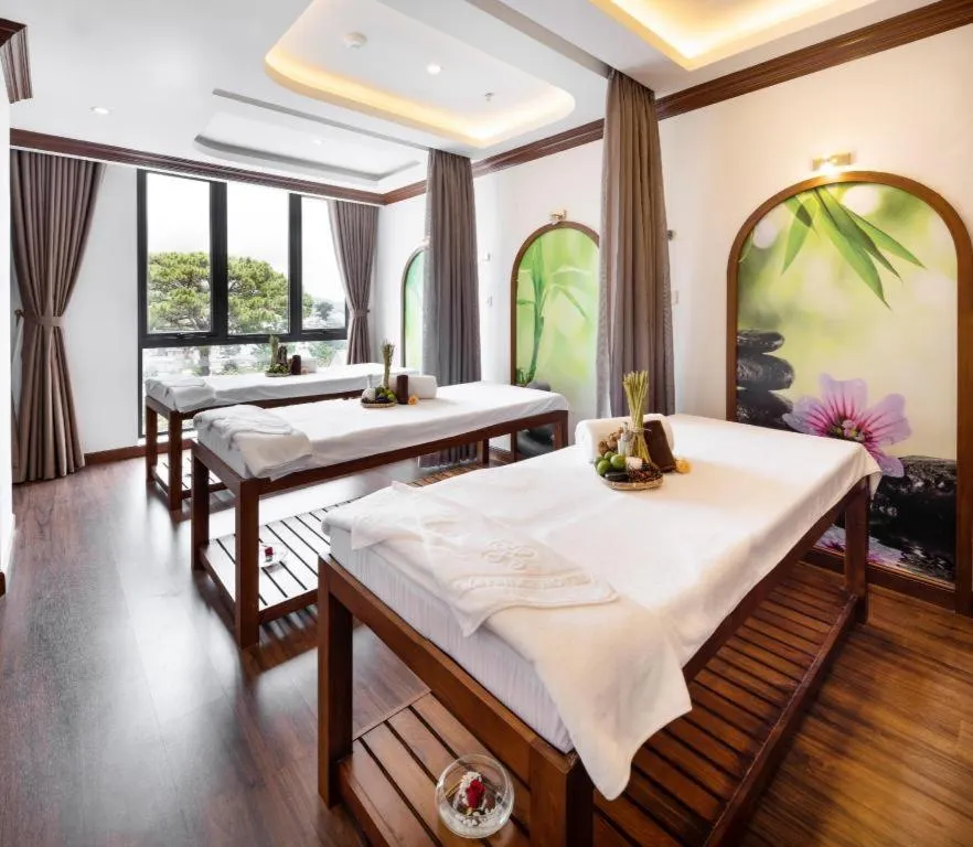 Bed in Da Lat Prince