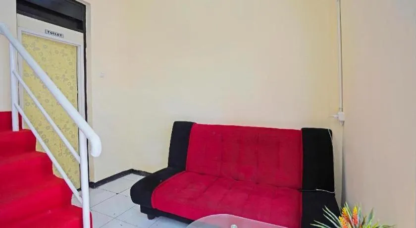 OYO 91727 Luxury Homestay Sidoarjo