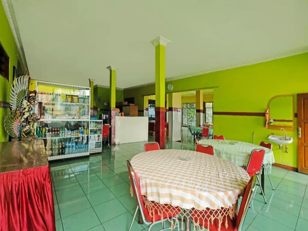 Collection O 91914 Hotel Citra Dewi 2 Int's