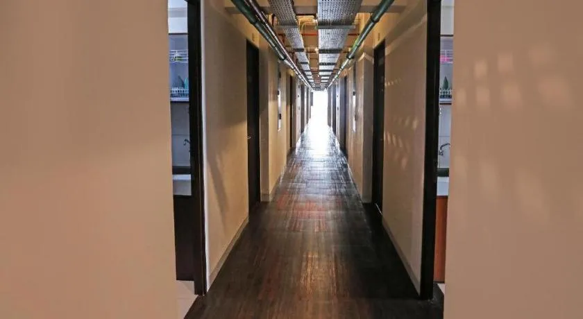 OYO 92317 Apartment Riverview By Alima View