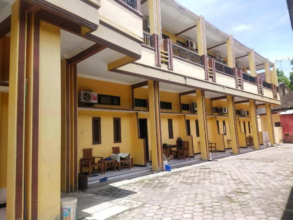 OYO 92387 Ratu Homestay Syariah