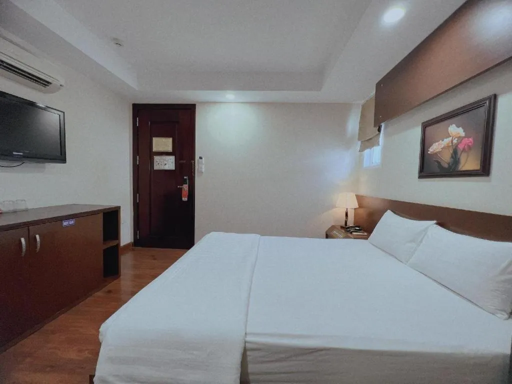 Bed in Nha Trang Crystal Hotel