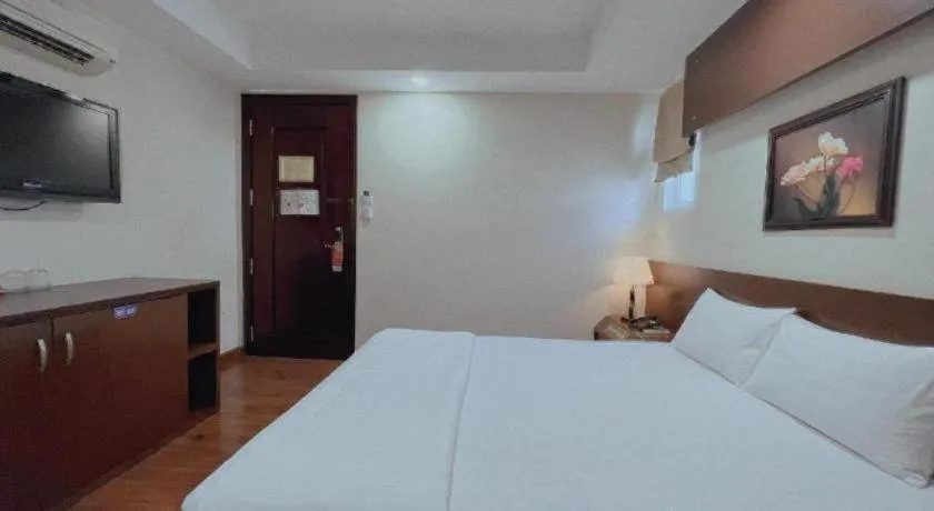 Bed in Nha Trang Crystal Hotel