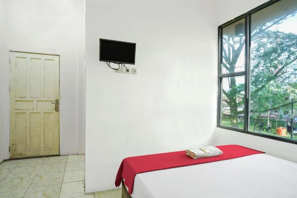 OYO 92609 Guest House Malay Singkawang