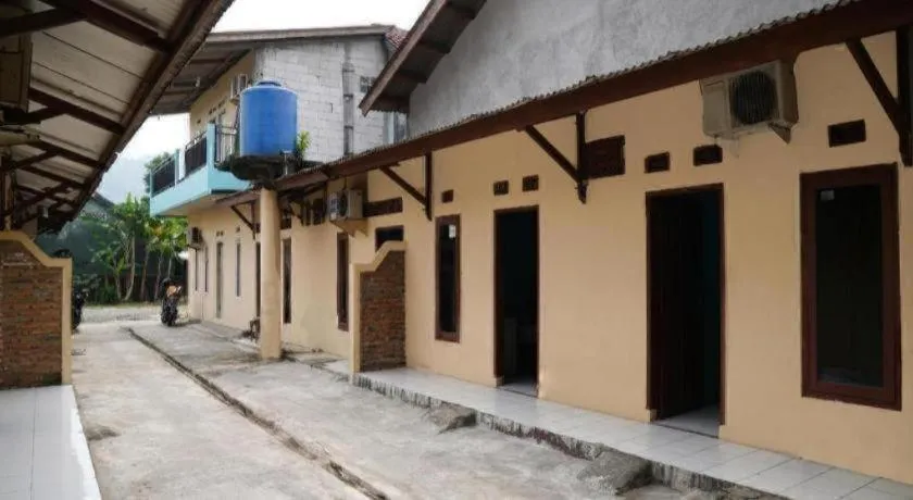 Hotel O Penginapan Raja