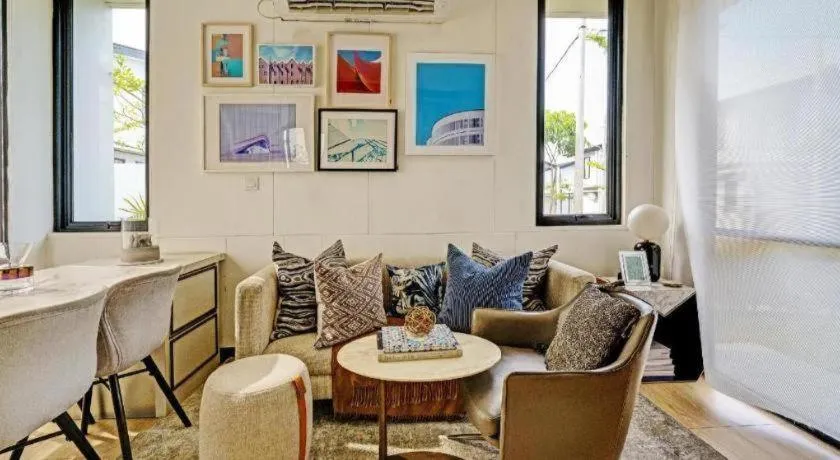 OYO Life 92719 Rolling Hills Residence Karawang