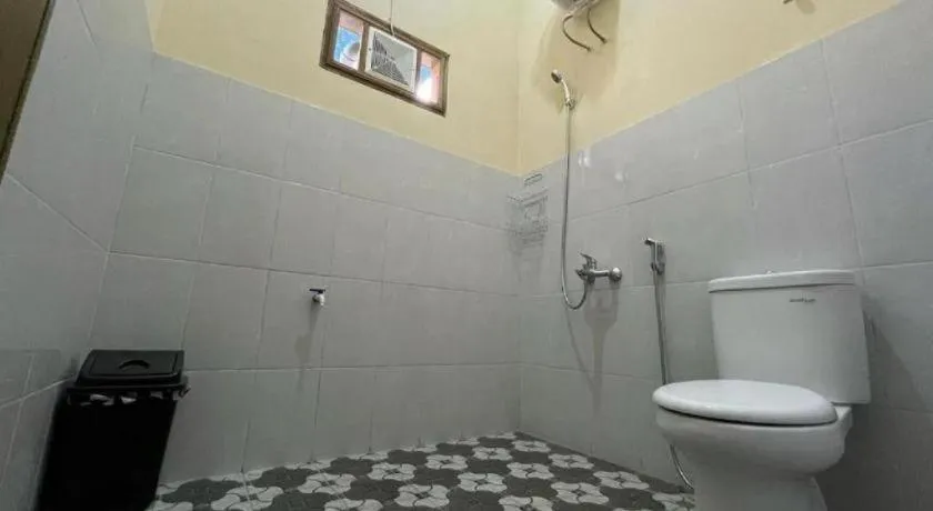 OYO 94003 Anjuk Ladang Homestay