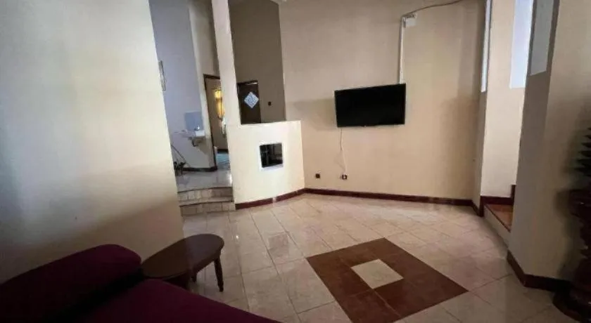 OYO 94003 Anjuk Ladang Homestay