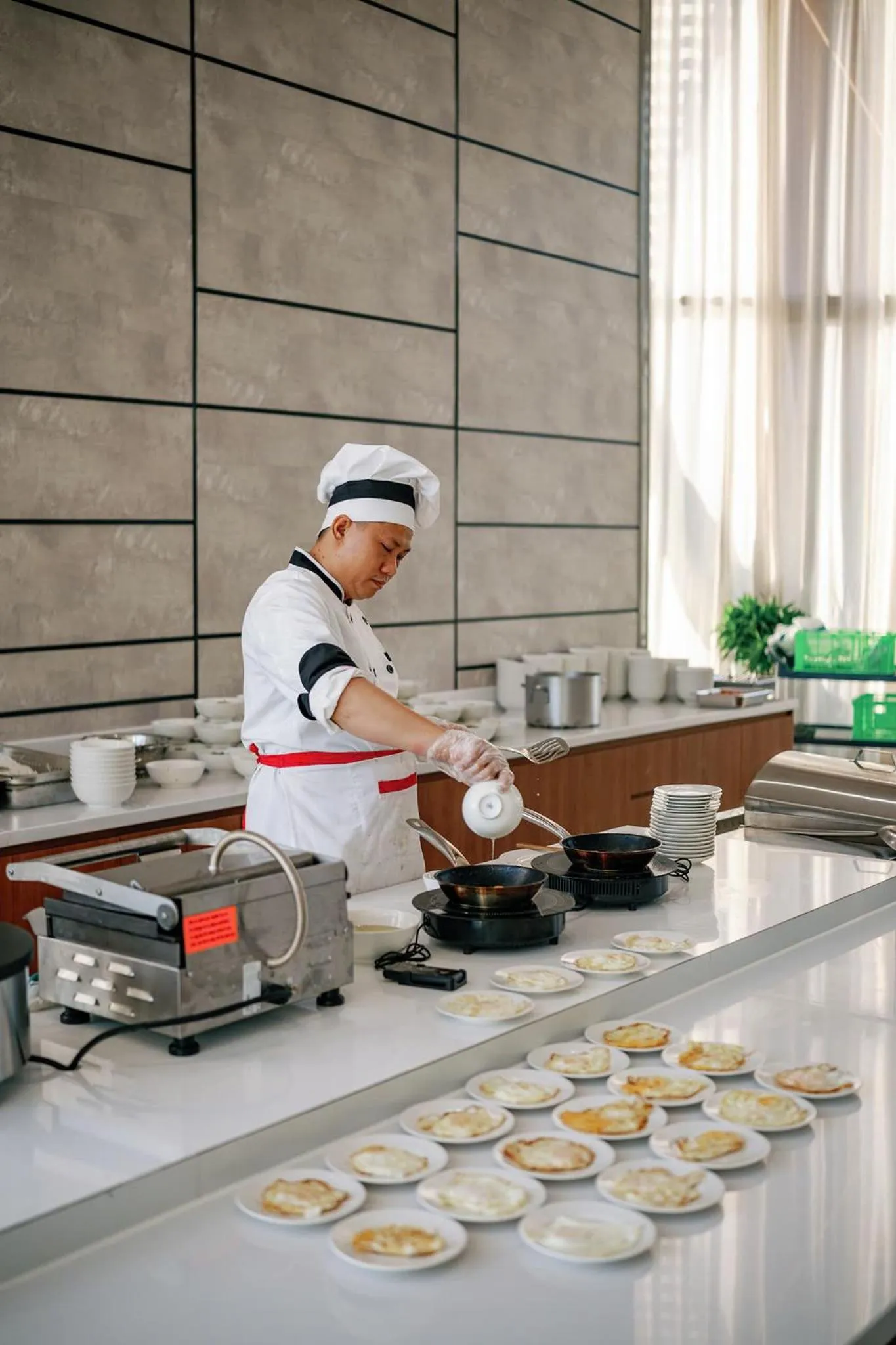 Restaurant/places to eat in Lamori Resort & Spa