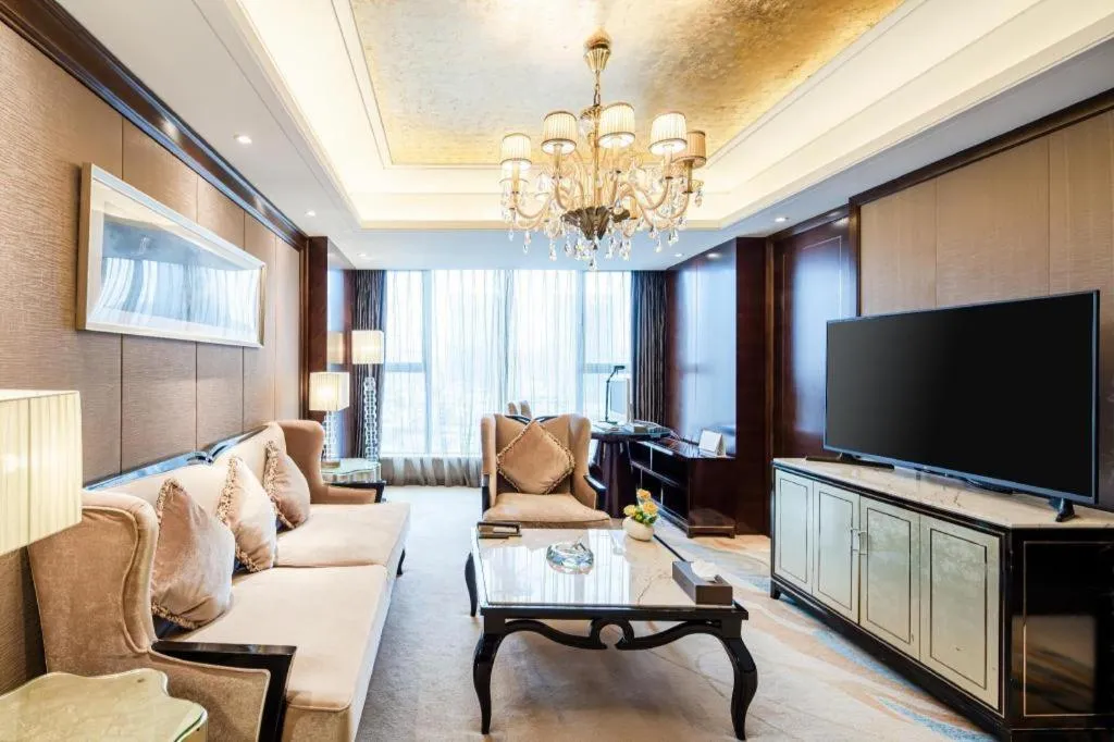 Chengdu Rising Butterfly Hotel