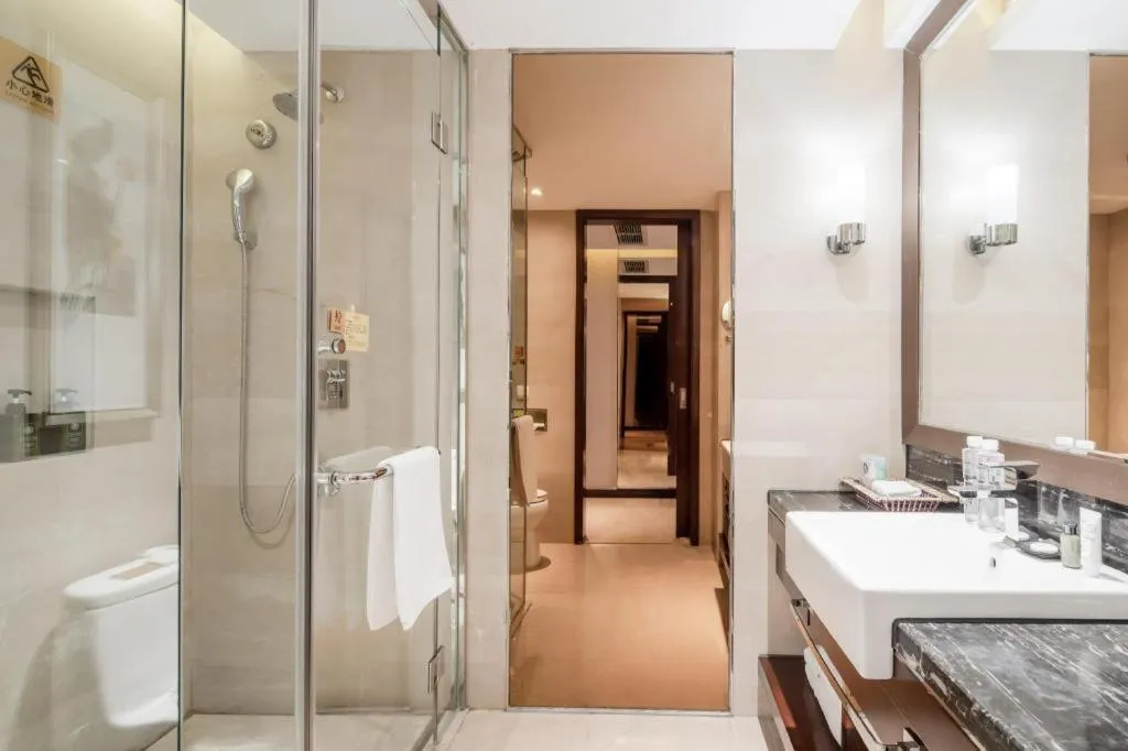 Chengdu Rising Butterfly Hotel