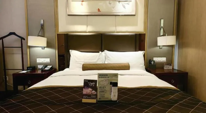 Bed in Meiyuan Hotel Hangzhou