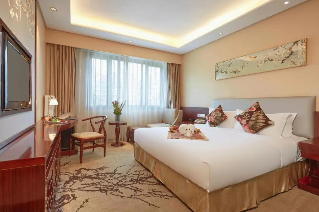 Bed in Meiyuan Hotel Hangzhou