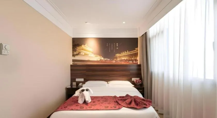 Bed in Bell Tower Hotel