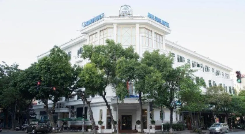 Hoa Binh Hotel