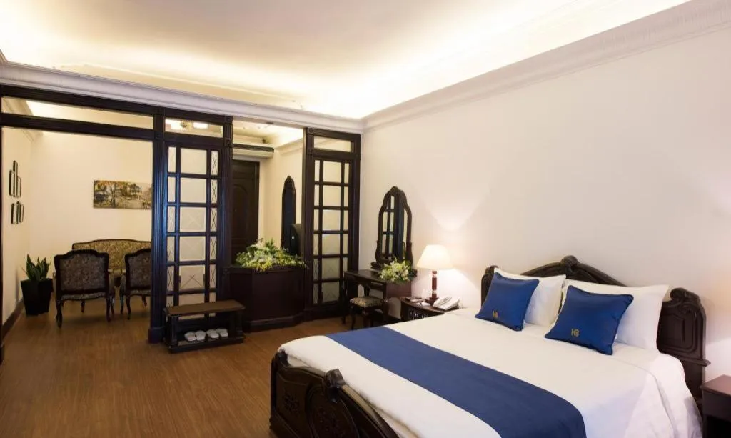 Bed in Hoa Binh Hotel