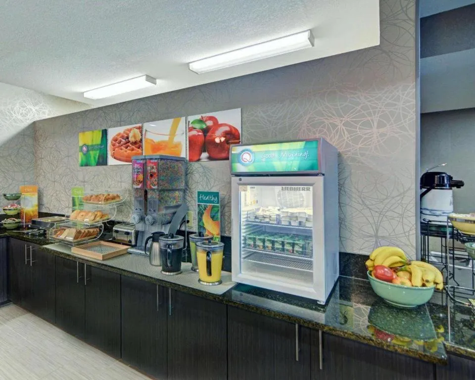 Quality Inn & Suites Grand Prairie South