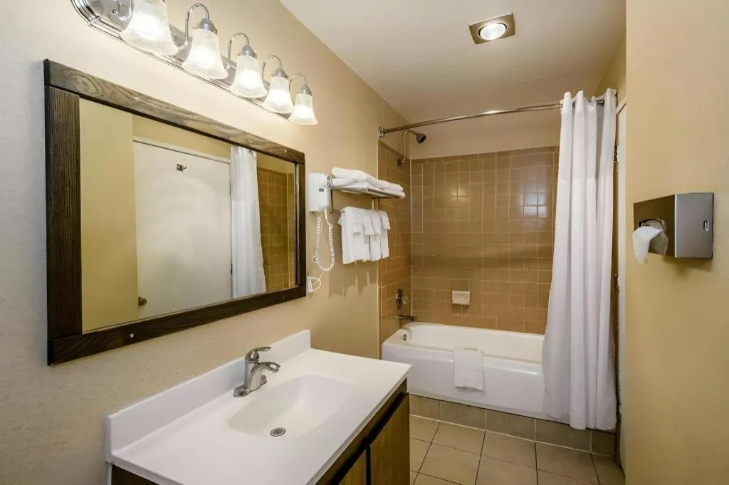 Quality Inn Redding near I-5