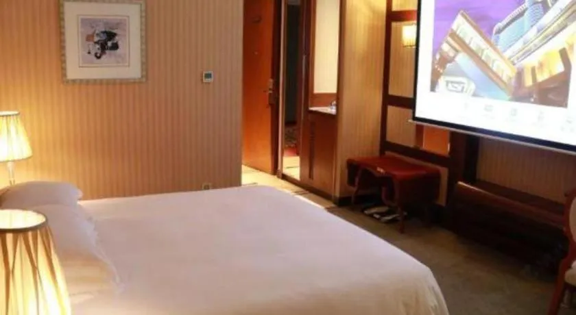 Bed in Cinese Hotel Dongguan