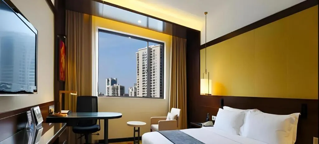 Bed in BaoHua Harbour View Hotel
