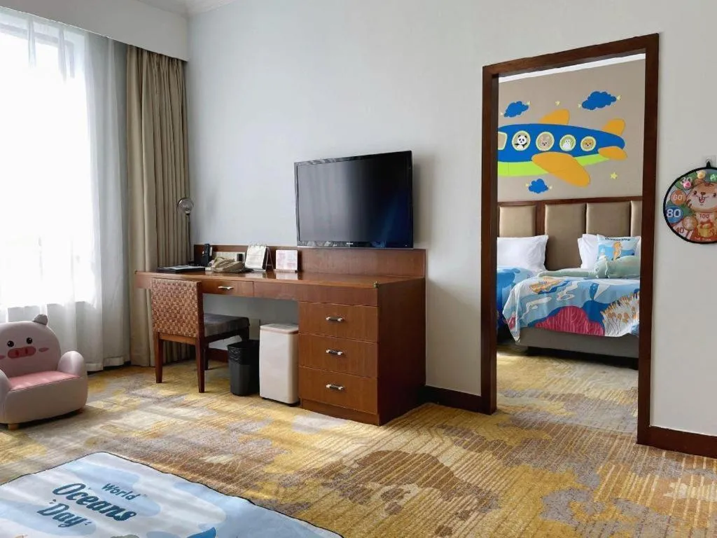 Bed in BaoHua Harbour View Hotel