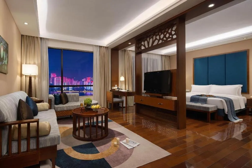 Bed in BaoHua Harbour View Hotel