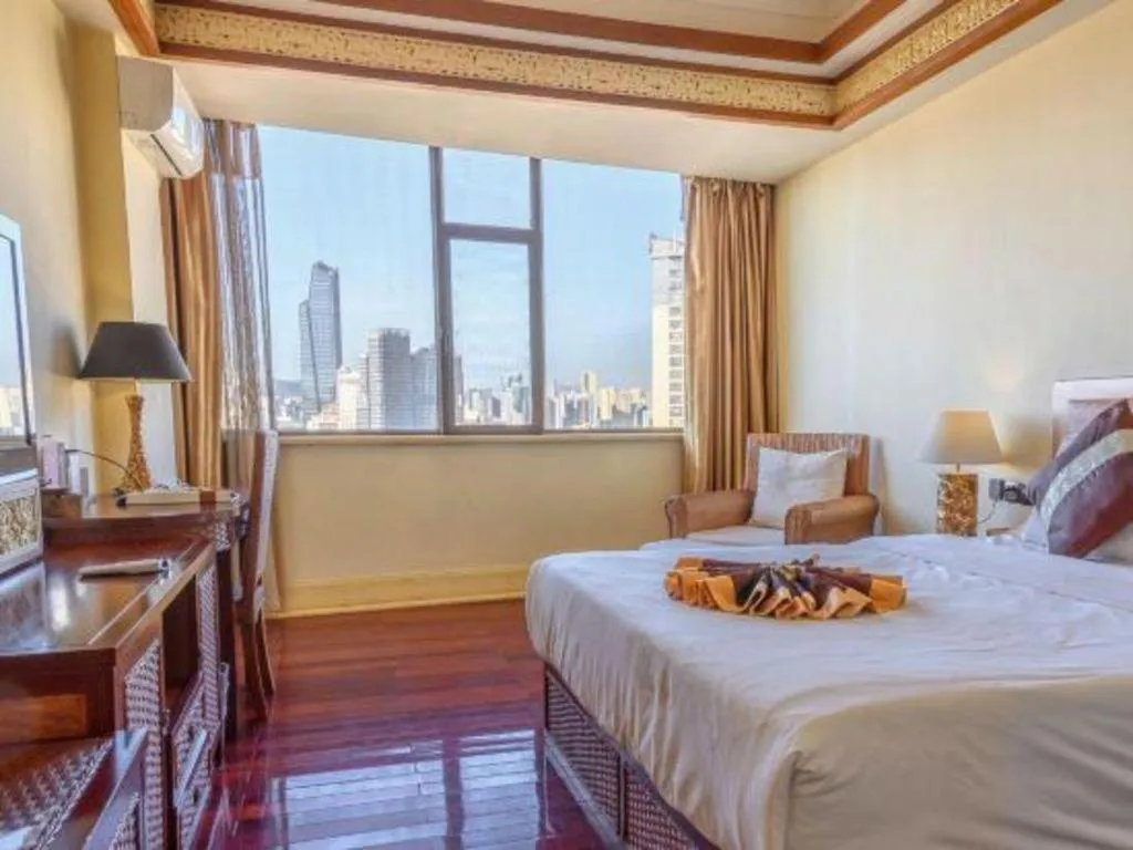 Bed in Kunming Tailong Hongrui Hotel