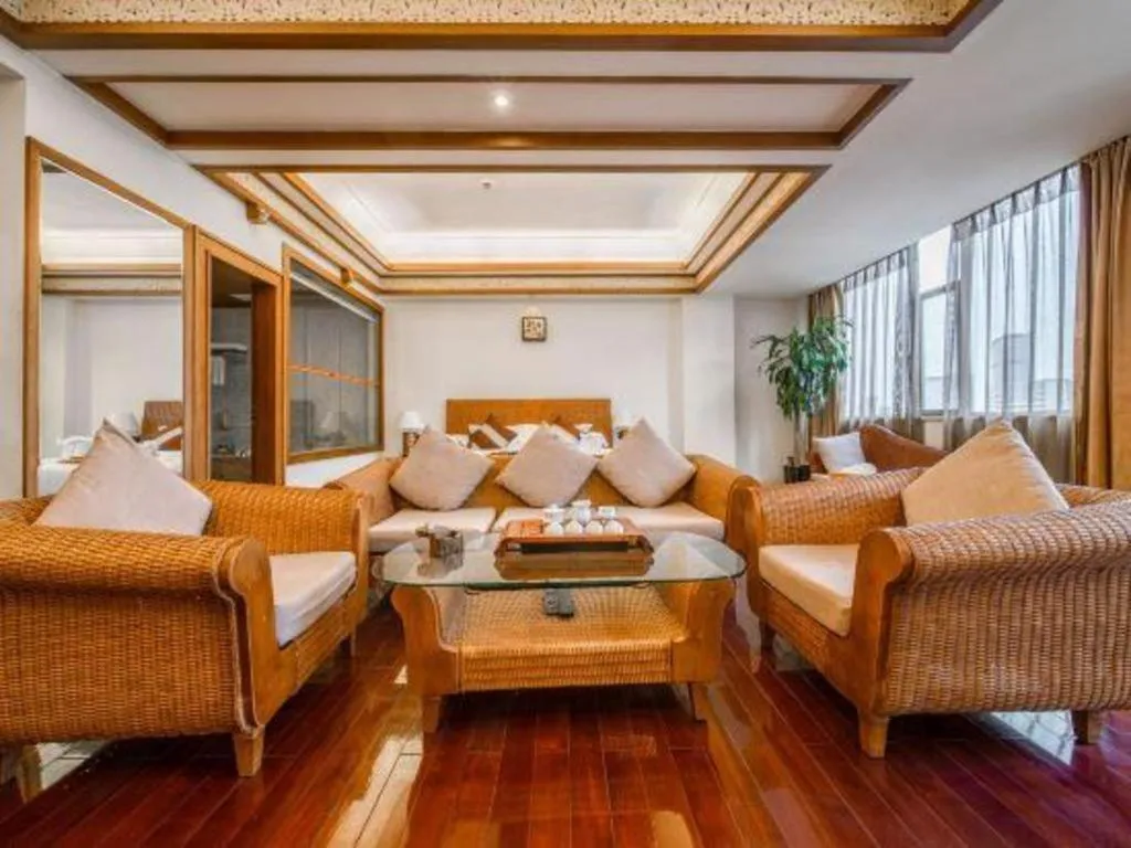 Kunming Tailong Hongrui Hotel