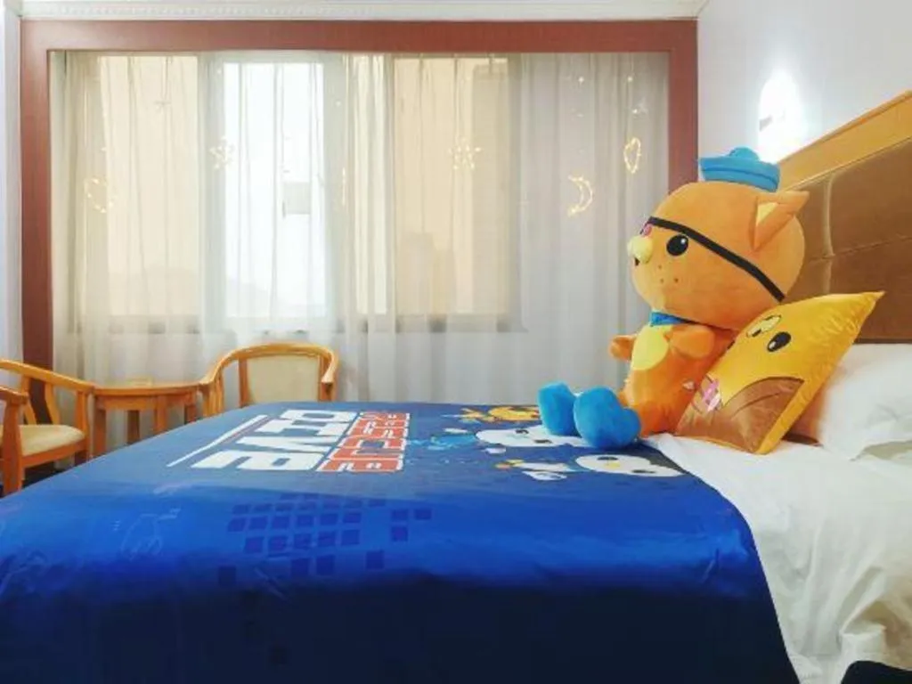 Bed in Xiamen Plaza Hotel