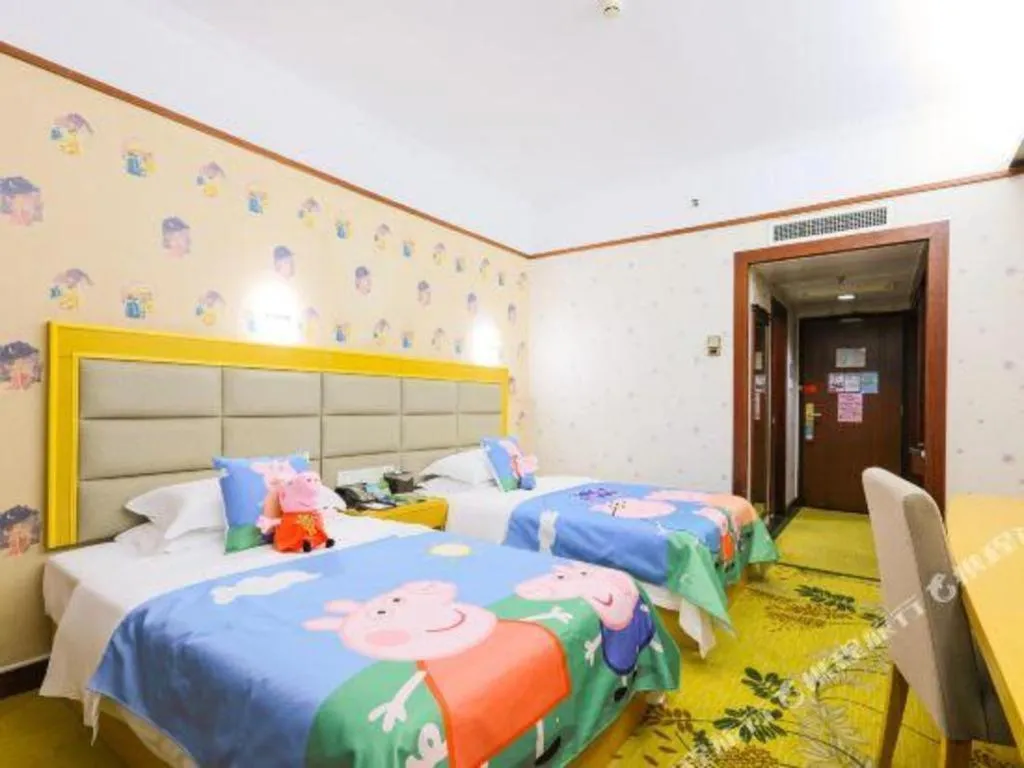 Bed in Xiamen Plaza Hotel