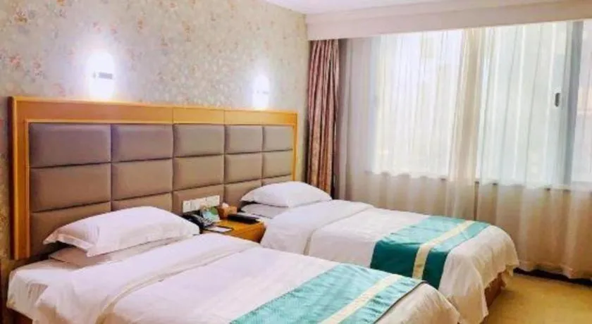 Bed in Xiamen Plaza Hotel