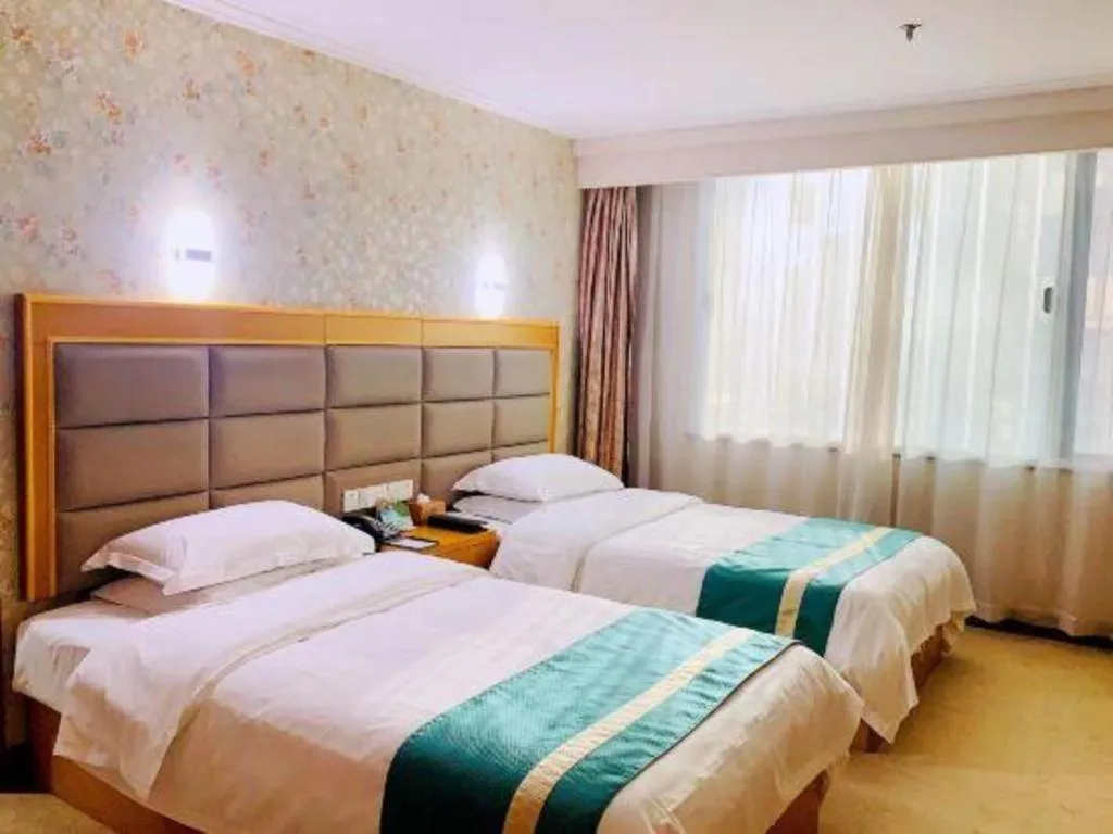 Bed in Xiamen Plaza Hotel