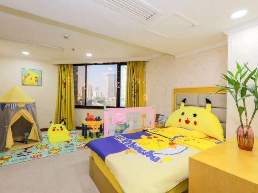 Bed in Xiamen Plaza Hotel