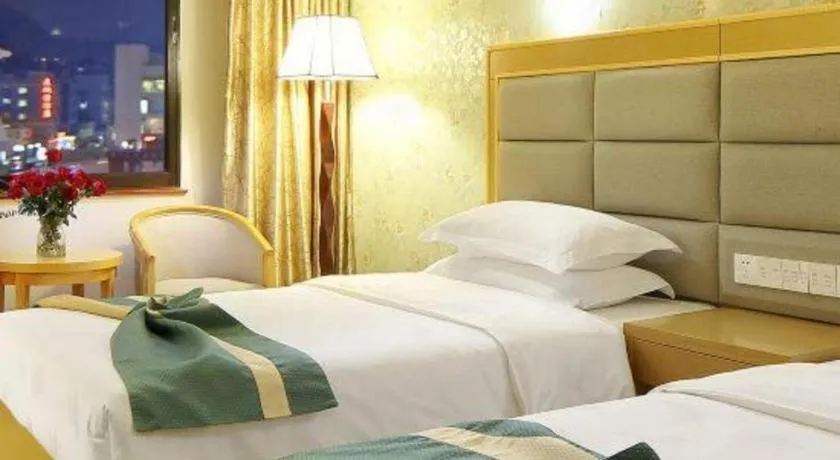 Bed in Xiamen Plaza Hotel