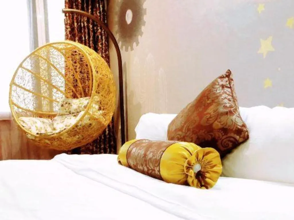 Bed in Xiamen Plaza Hotel