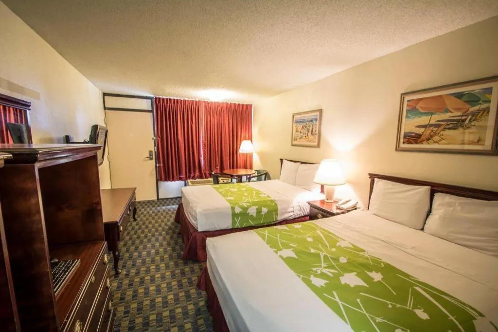 Bed in Quality Inn Kissimmee West - Lake Buena Vista South