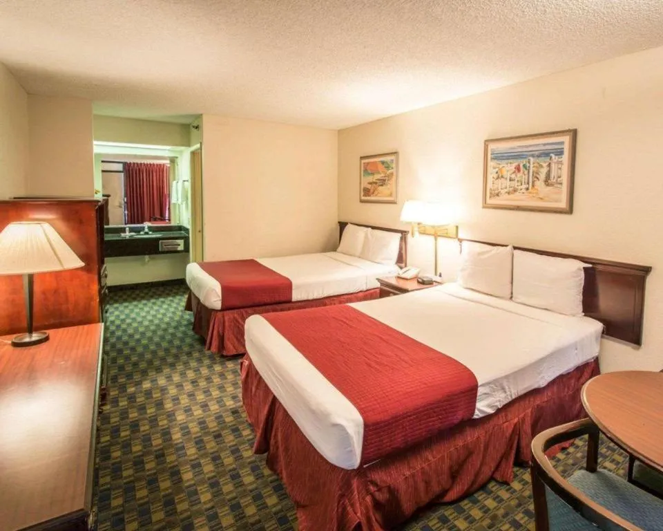 Bed in Quality Inn Kissimmee West - Lake Buena Vista South