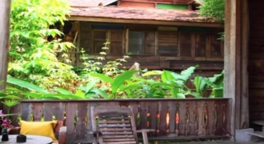 Baan Gong Kham Hotel