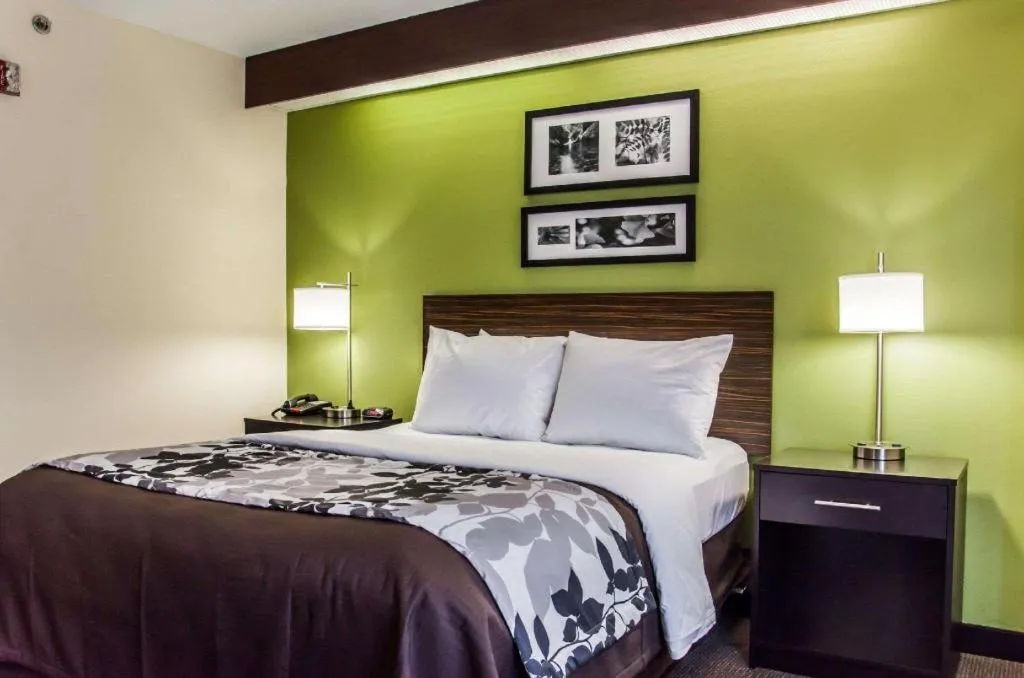 Sleep Inn Airport - Billy Graham Parkway